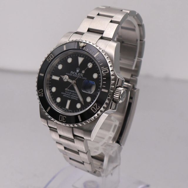 Rolex Submariner 116610 LN Image 2